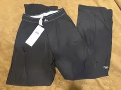 新品未使用alo Yoga Suit Up Trouser aloパンツS