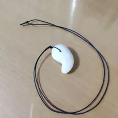 勾玉ペンダント　まがたま