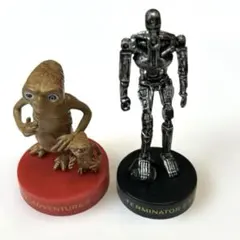 ユニバ　コカコーラ　フィギュア　E.T. ターミネーター　非売品のサムネイル