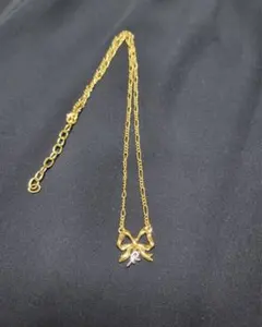 ニナリッチ　ゴールド リボン型 ネックレス