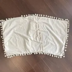 ベロア調ポンポン付き クッションカバーアイボリー2枚)