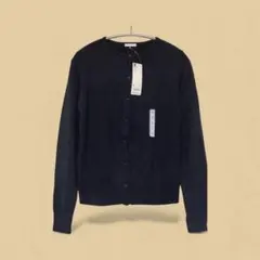 新品未使用　GUクルーネックカーディガン