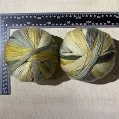 ろ*ん様 ウール75% 混紡毛糸 1玉500m2玉 セット　編み物 かぎ針