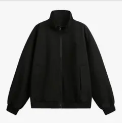 黒のボンバージャケット
