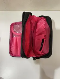 化粧ポーチ 大容量　ブラック