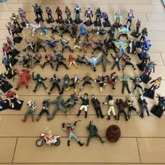仮面ライダー ウルトラマン怪獣 ゴジラ 戦隊 ソフビまとめ売り - メルカリ