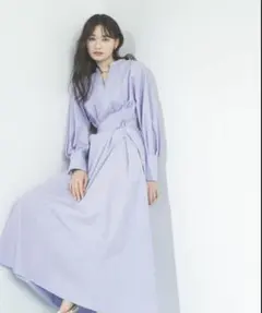 NATURAL BEAUTY スリットネックフォルムシャツワンピースのサムネイル