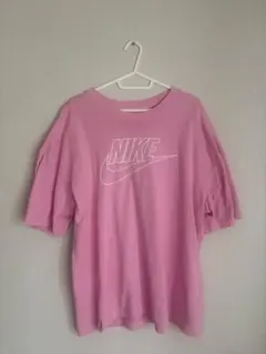 Nike ピンク 半袖Tシャツ