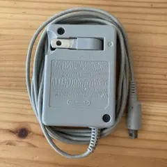 【純正】ニンテンドー3DS / DSi ACアダプター (充電器)