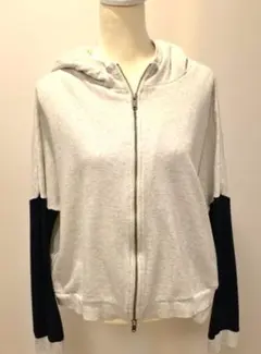 DKNY　グレー/ブラック フード付きスウェットジャケットのサムネイル