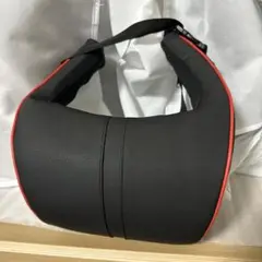 Item thumbnail for item b6e39fdb-5631-49ce-8c24-2ddcf3187f2c