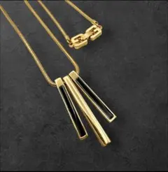 ジバンシー ヴィンテージ ネックレス ゴールド×ブラック チャーム