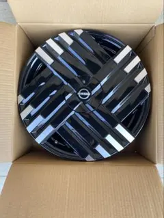 【新車外し品】日産オーラ 純正ホイール（送料込）　関西〜鹿児島まで　離島不可 新車外し品】日産オーラ 純正ホイール（送料込） 関西〜鹿児島まで