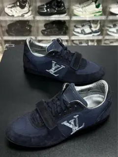 LOUIS VUITTON LVロゴ スニーカー UK7のサムネイル