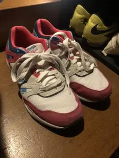 reebok スニーカー