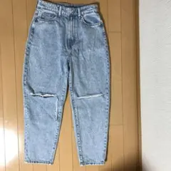H&M ハイウエストダメージデニムパンツ　S ライトブルー