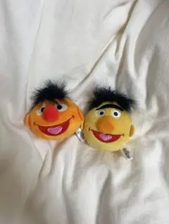 セサミストリート ぬいぐるみ マスコット ガチャガチャ バート アニー セット