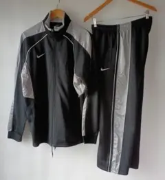 NIKE　ナイキ　ジャージ　セットアップ　刺繍ロゴ　サイズXL
