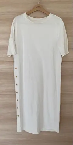 Item thumbnail for item 26f2253f-0b99-4d5e-a072-7181708d62d8