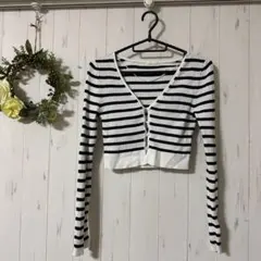 ストライプ Vネック クロップドカーディガン M GU ショート丈　細身