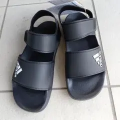 adidas ブラック サンダル 230サイズのサムネイル