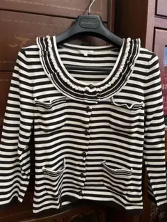 TO BE CHIC ボーダートップス・カーディガン 茶色×白 フリル　美品のサムネイル
