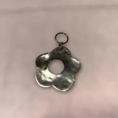 花型金属ペンダントトップ