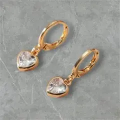 高見え　ハートジルコニア フープピアス ゴールド 上品 韓国