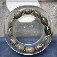 Item thumbnail for item b5bdfe90-29bf-4e21-93e4-889b3335a60c