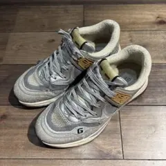 GUCCI スニーカー シルバー ラメのサムネイル