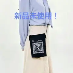 未使用★美品　KINOKUNIYA　紀伊国屋　羽田空港　サコッシュバッグ　黒