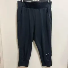 Nike レディース　黒 七部丈　ジャージパンツ サイドポケット付き