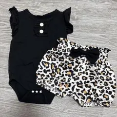 黒いフリルロンパースとヒョウ柄パンツセット 9-12M