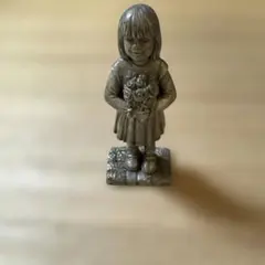 少女像 花束付きTUMASEK PEWTERツマセクピューター錫製