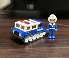 トミカ ハイパーブルーポリス スノータイガー雪上車 プラキッズ一体付き