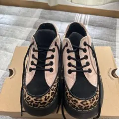 Dr. Martens ヒョウ柄 プラットフォームシューズのサムネイル