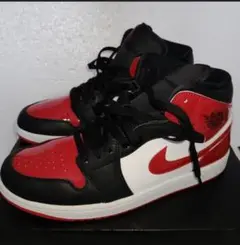 NIKE エアジョーダン 1 MID レッド ブラック ホワイト