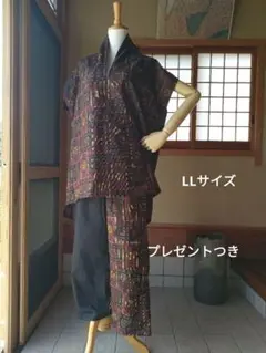 着物リメイク　セットアップ　プレゼント付き　スマホストラップ