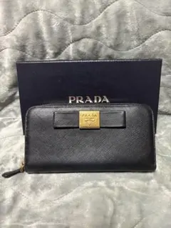 PRADA ブラック サフィアーノレザー 長財布