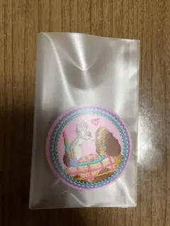 ディズニー　刺繍缶バッチ　わんわん物語