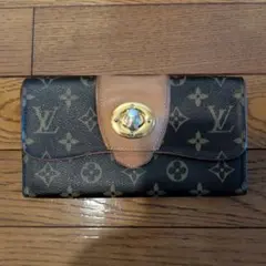 Louis Vuitton モノグラム レザー　長財布