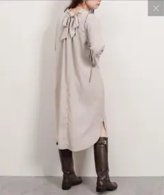 natural coutureクラシカルボウタイワンピース　ライトベージュ