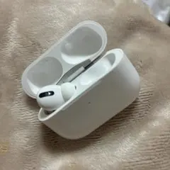 Apple AirPods ワイヤレスイヤホン　片耳、ケース付き