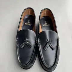 REGAL ブラックレザー ローファー タッセル付き