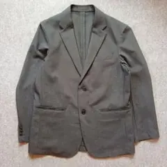 Mサイズ ユニクロ 感動ジャケット ダークグレー