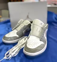 【ナイキ Nike】エアジョーダン 1ロー ウルフグレー 25.0cm　洗濯済