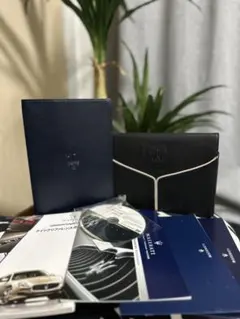 MASERATI マセラティ純正品 車検証入れ取説 カバーユーザー MASERATI マセラティ純正品 車検証入れ取説 カバーユーザー - メルカリ