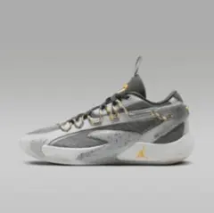 新品】JORDAN ULTRA.FLYコッパーコイン29.5cm - メルカリ