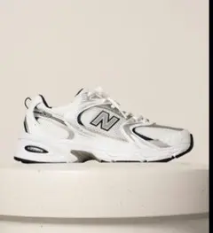 【未使用】New Balance スニーカー　ホワイトMR530SG 23cm