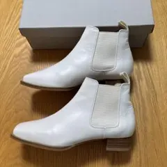 Odette e Odile ホワイトアンクルブーツのサムネイル